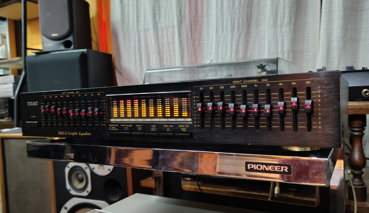 teac-eqa22